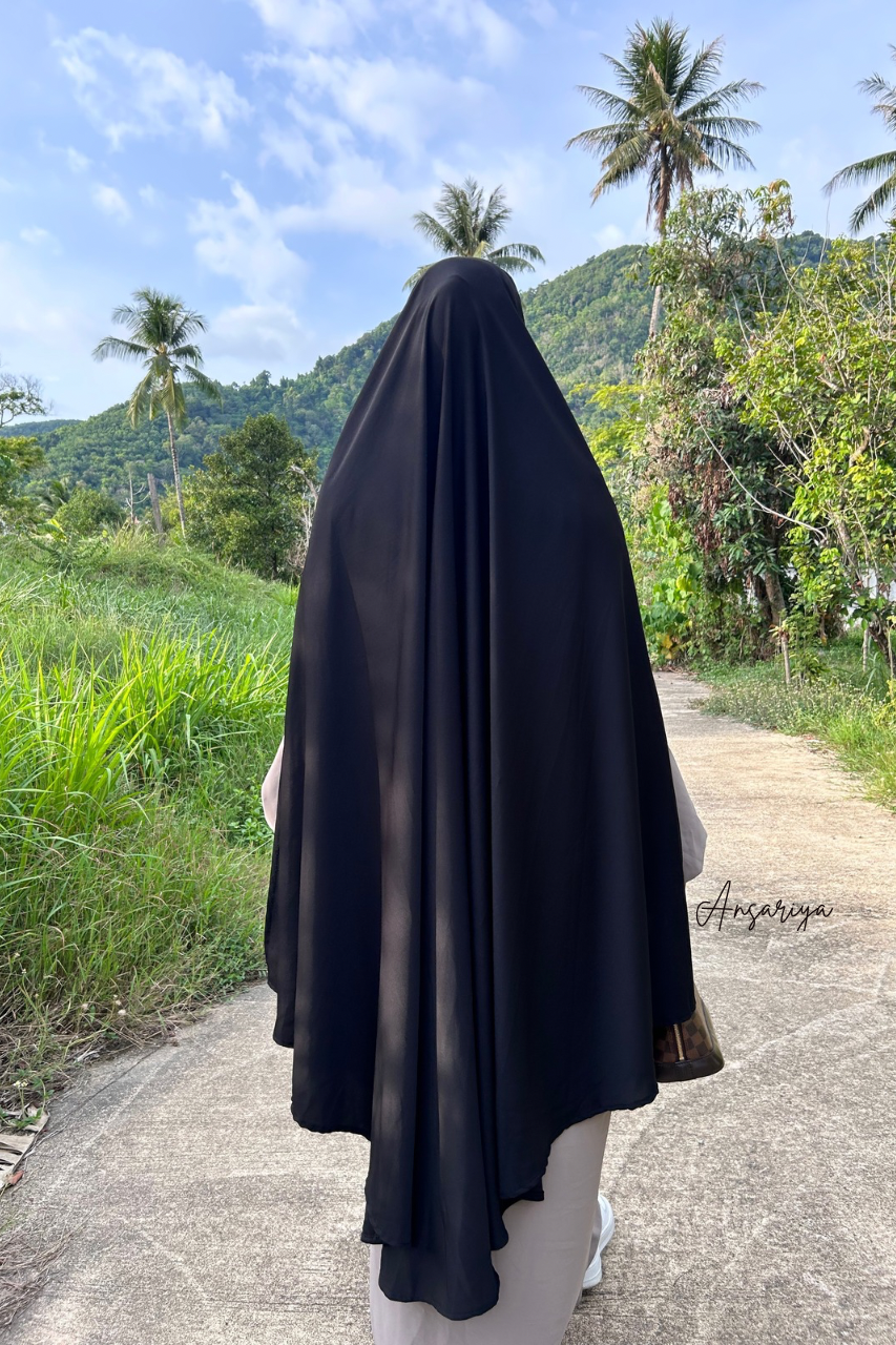 Khimar long "Siham" noir intense.