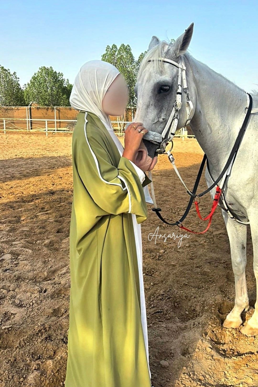 Kimono et Abaya "Sukari" vert pomme|blanc.